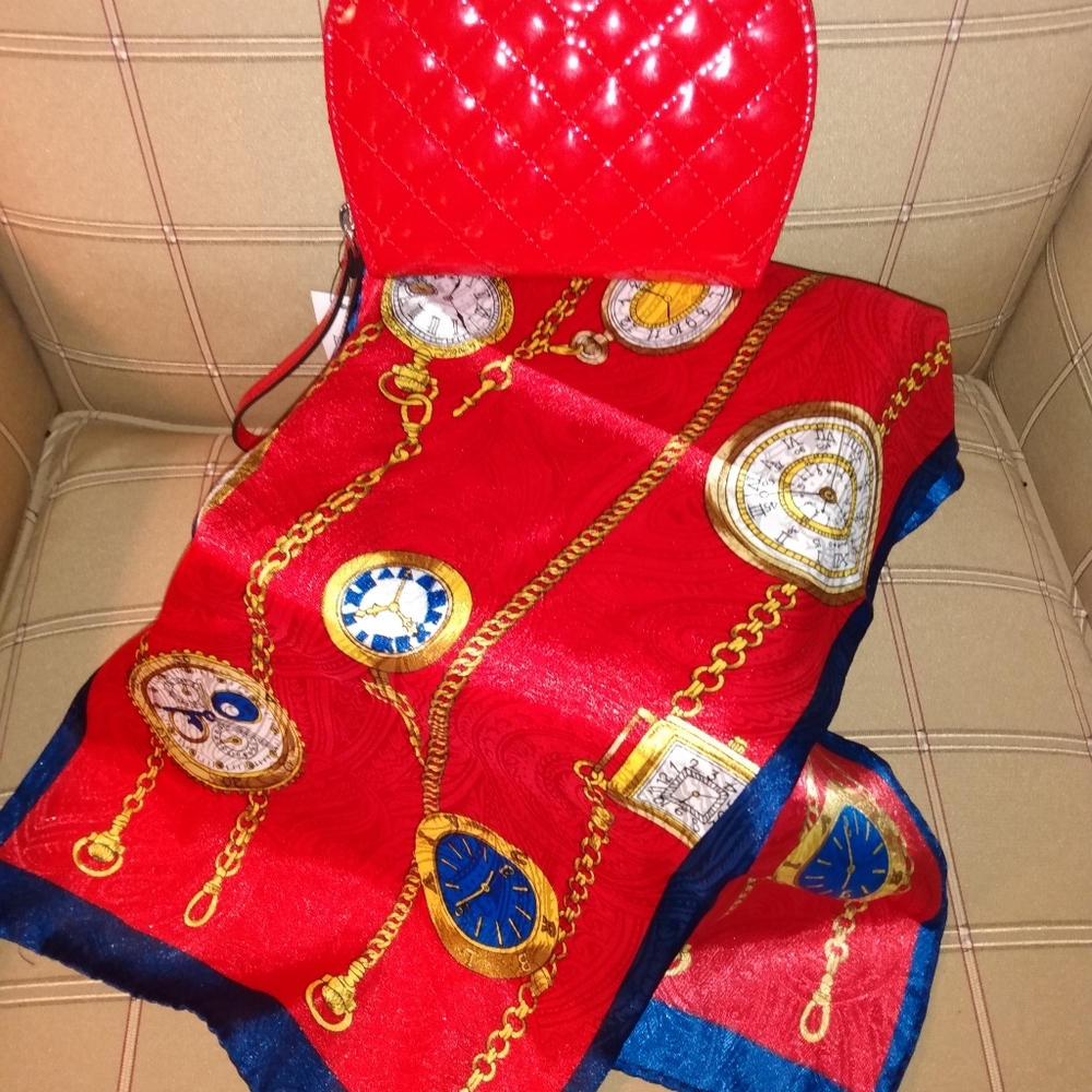 NWOT Designer Scarf 🧣 - Picture 2 of 3